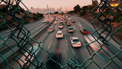 限时抢先：和平精英辅助器（透视·自瞄锁头）永久免费版